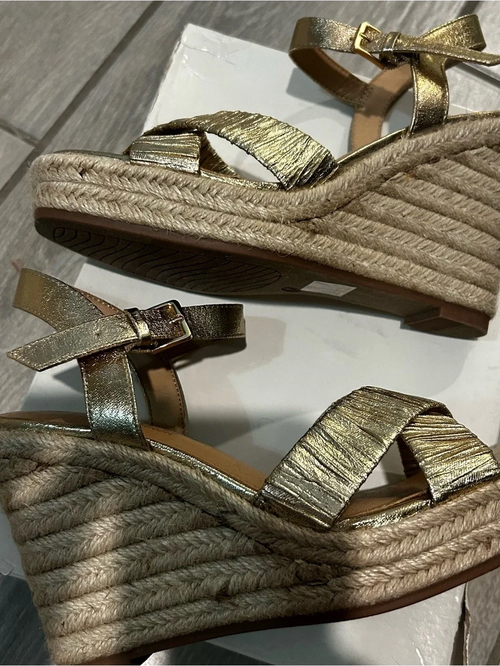 MICHAEL SHANNON Gold Metallic Wedge Sandals Size 7